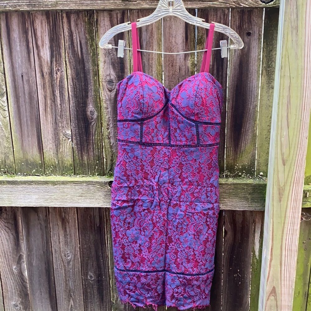 Guess lace dress sz. 2
